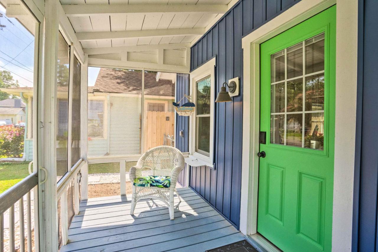 Chic Cottage With Private Yard Steps To Beach! Colonial Beach Exteriör bild
