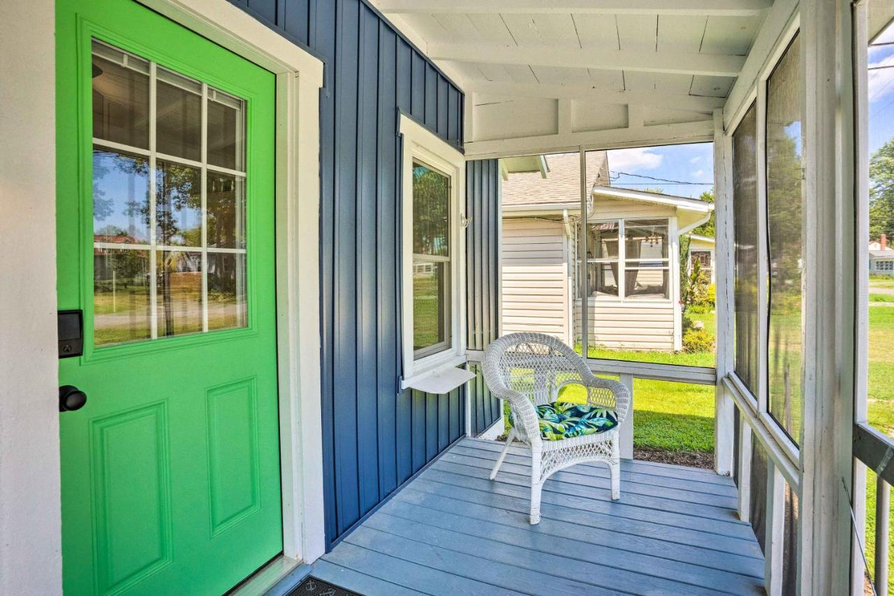 Chic Cottage With Private Yard Steps To Beach! Colonial Beach Exteriör bild